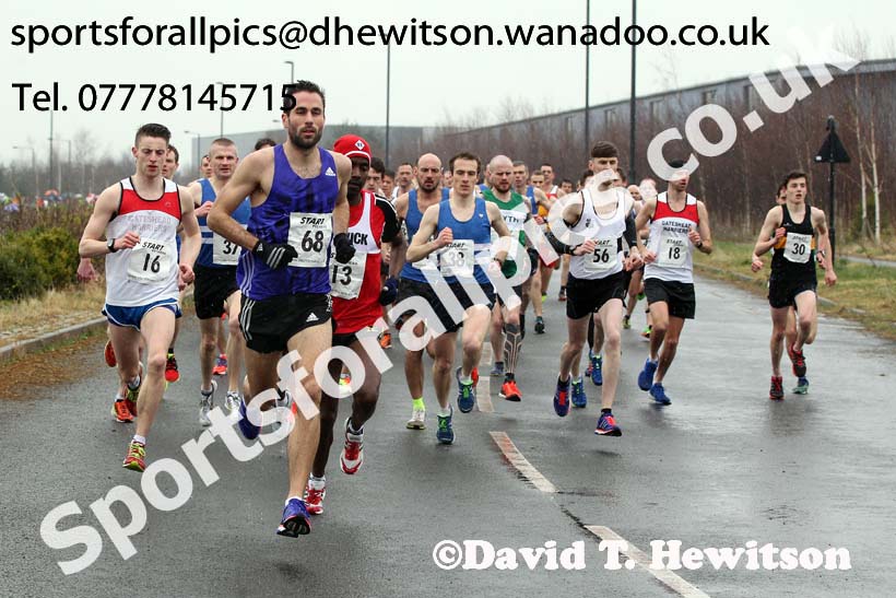 Mens relay, Elswick Harriers Relays, Newburn, Newcastle. Photo: David T. Hewitson/Sports for All Pics